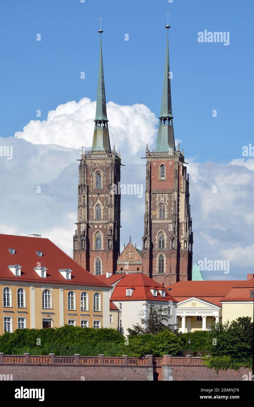 Cattedrale di San Giovanni Battista sull'isola della Cattedrale di Breslavia - Polonia. Foto Stock