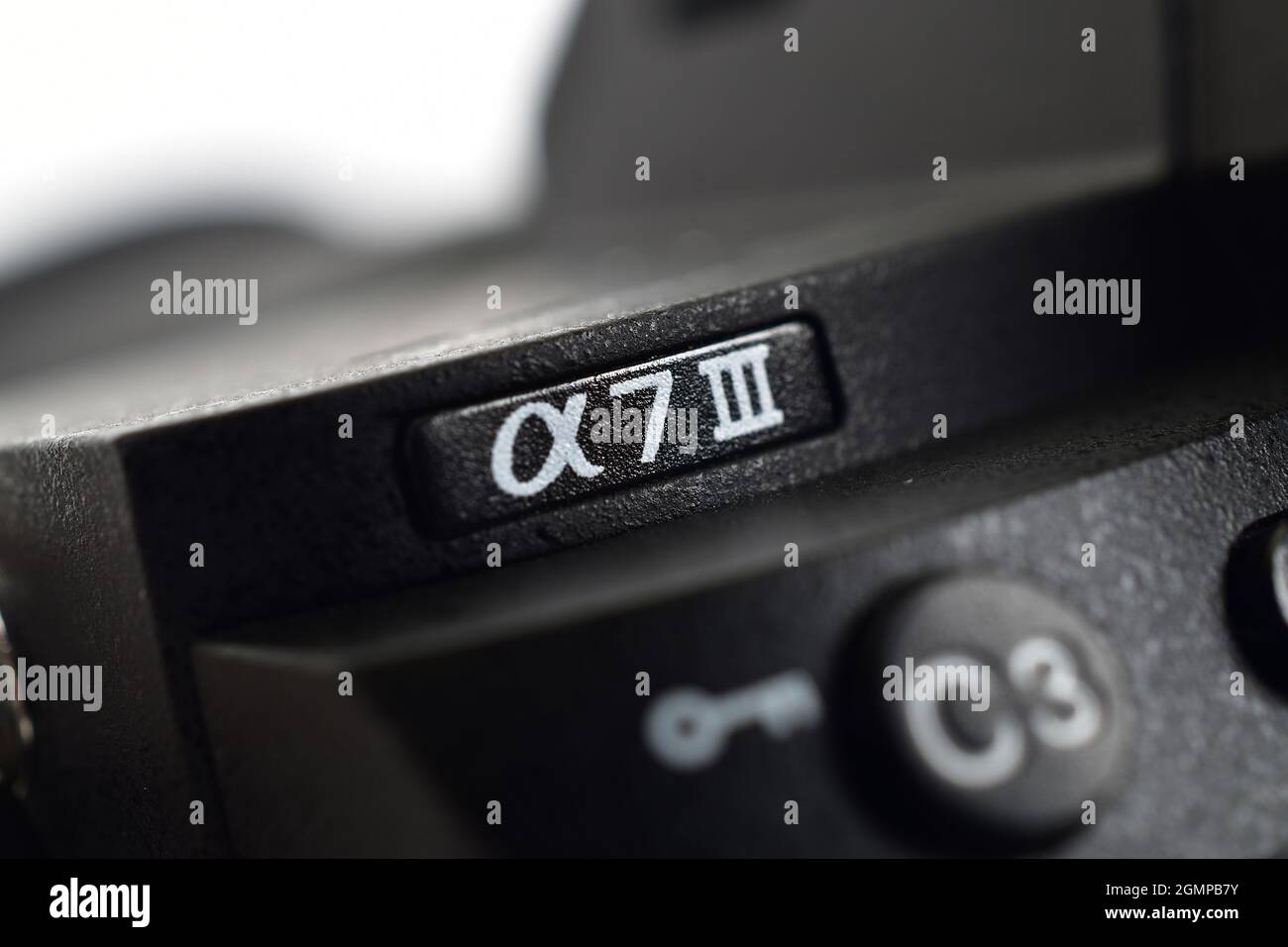 New Delhi, India - 5 ottobre 2020: Primo piano del marchio Sony a7iii sulla fotocamera, a7iii marchio sulla fotocamera Foto Stock