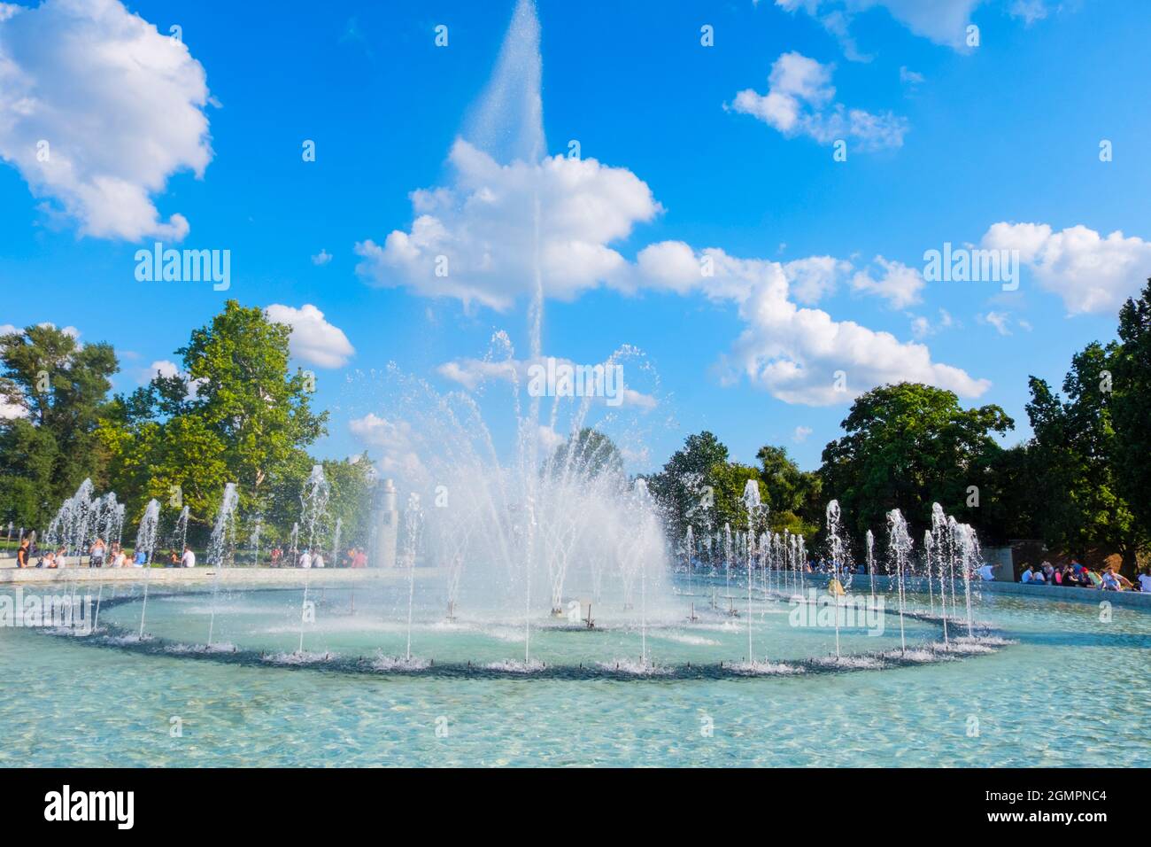 Multimedialny Park Fontann, Multimedia Fountain Park, Skwer 1 Dywizji Pancernej WP, Varsavia, Polonia Foto Stock