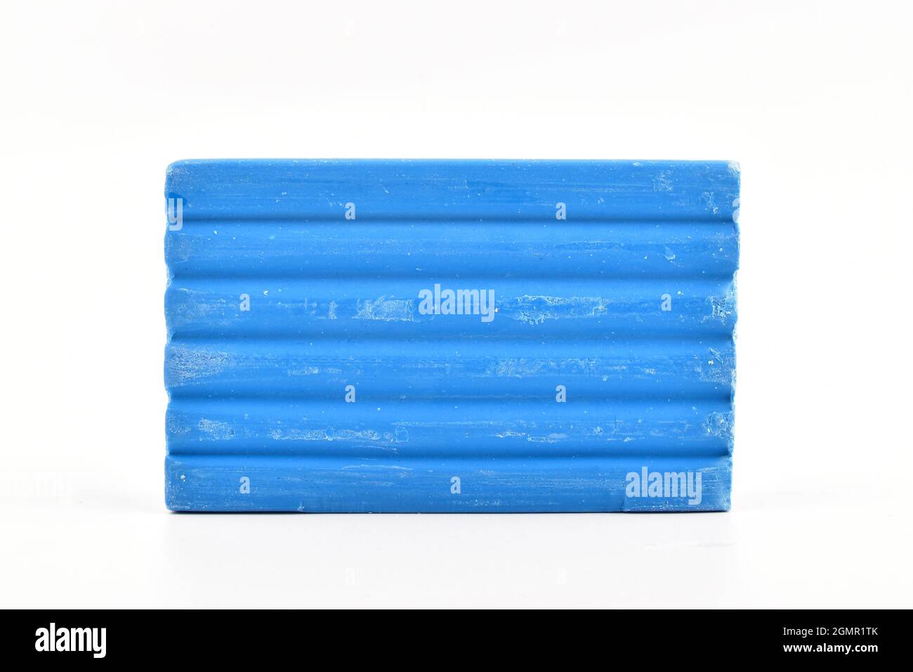 Sapone detergente blu isolato su sfondo bianco Foto Stock