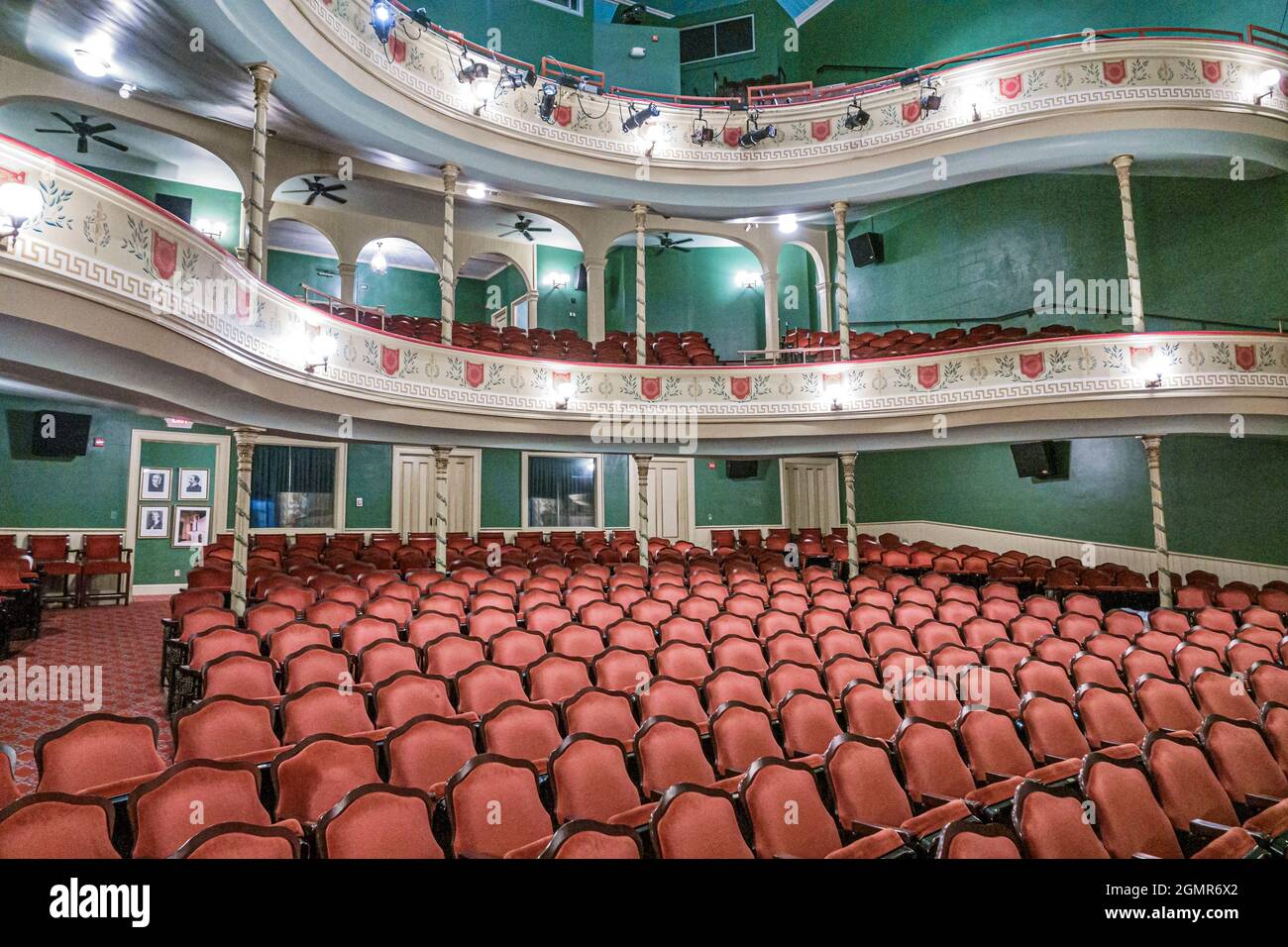 Wilmington North Carolina, North 3rd Street, quartiere storico, Thalian Hall Center for Performing Arts, teatro all'interno di posti a sedere balconi interni Foto Stock