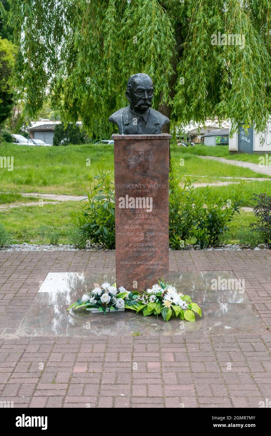 Gorzow Wielkopolski, Polonia - 1 giugno 2021: Busto commemorativo di Wincenty Witos. Wincenty Witos era un politico polacco, membro e leader di spicco di Th Foto Stock