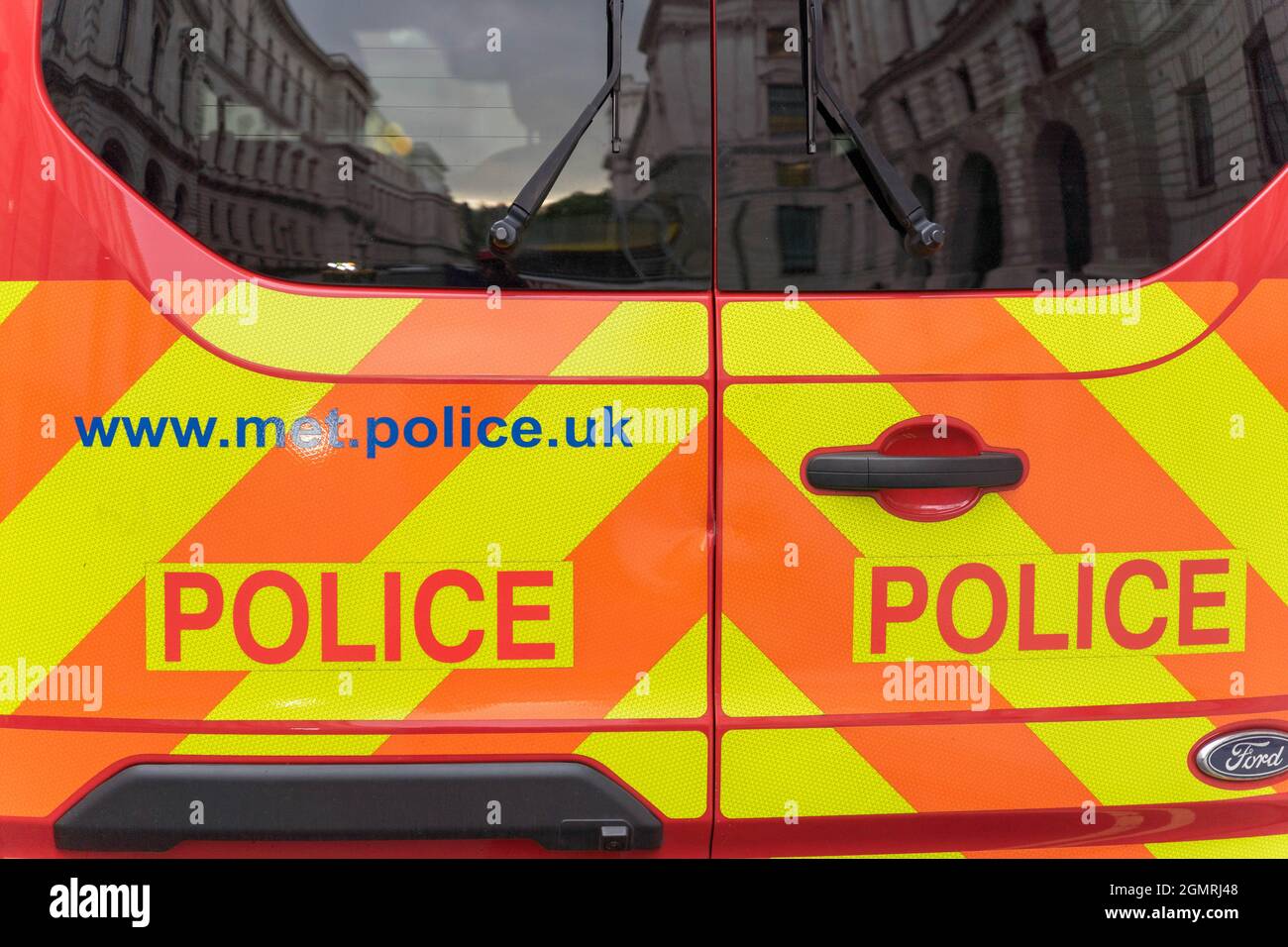 Primo piano della vista posteriore del Metropolitan Police Van London Inghilterra UK Foto Stock