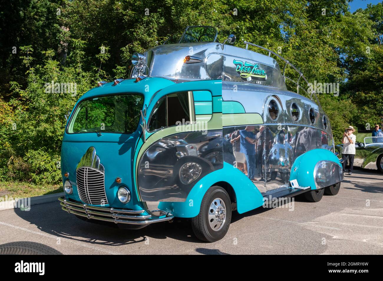Grosse Pointe Shores, Michigan - il Decoliner, un veicolo costruito dal designer e scultore automobilistico Randy Grubb agli occhi di Design auto show. Foto Stock