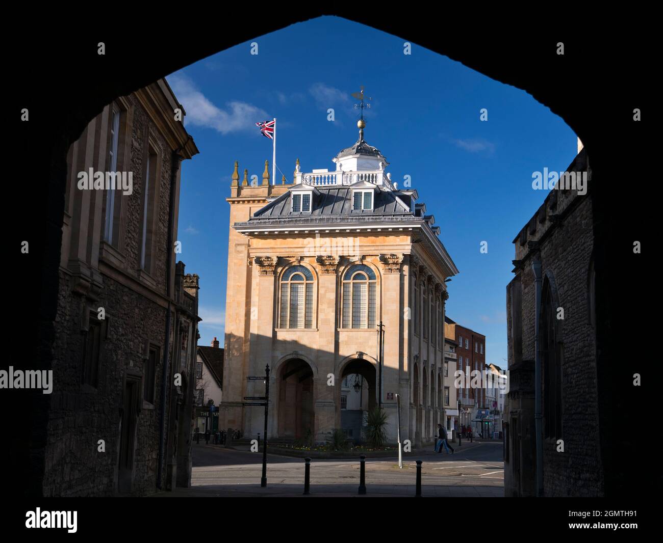 Abingdon, Inghilterra - 1 Febbraio 2018 uno degli edifici più antichi e più belli di Abingdon, il County Hall - ora Abingdon Museum - fu costruito tra il 1 Foto Stock