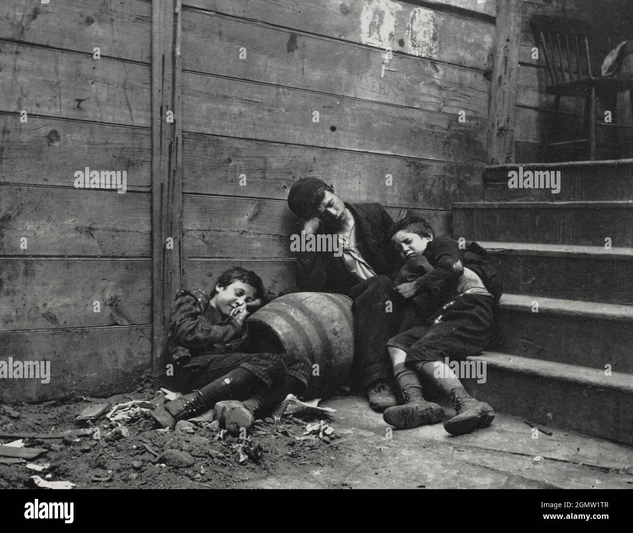 Jacob Riis Fotografia - Nomadi della strada - dormendo bambini senza tetto - ragazzi di strada nei loro dormitori Foto Stock