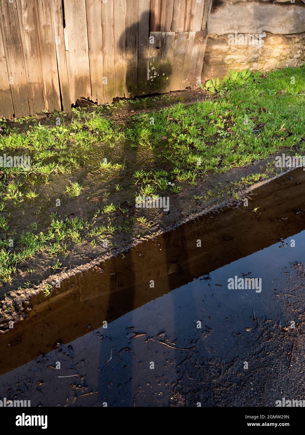 Radley Village, Oxfordshire, Inghilterra - 27 dicembre 2020; nessuna gente in colpo. Uno dei pochi punti in più sull'attuale pandemia è che si può saf Foto Stock