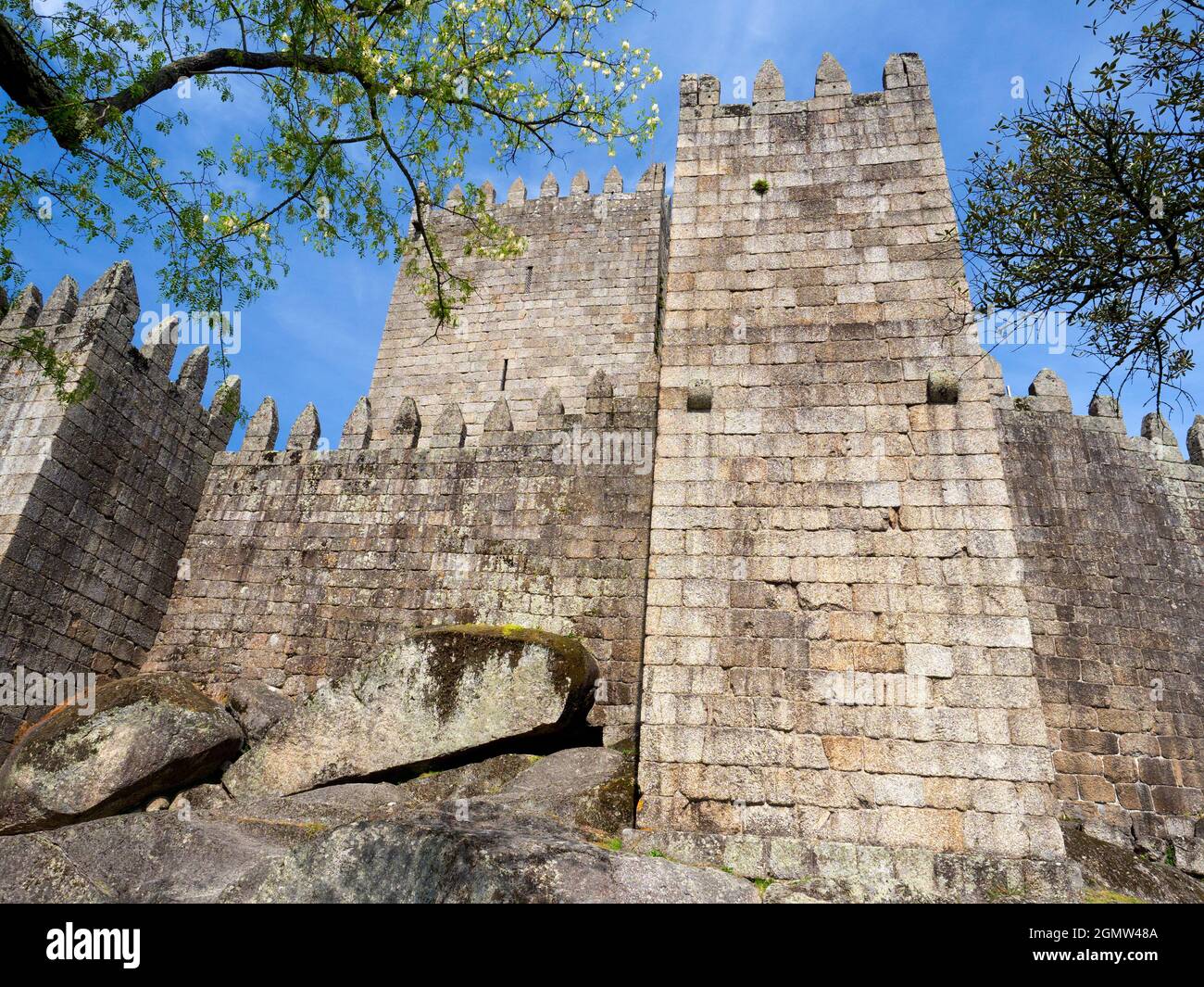 Guimar è una graziosa città e comune situata nel Portogallo settentrionale, nel distretto di Braga, nella Valle del Douro. Il suo centro storico, un noi Foto Stock