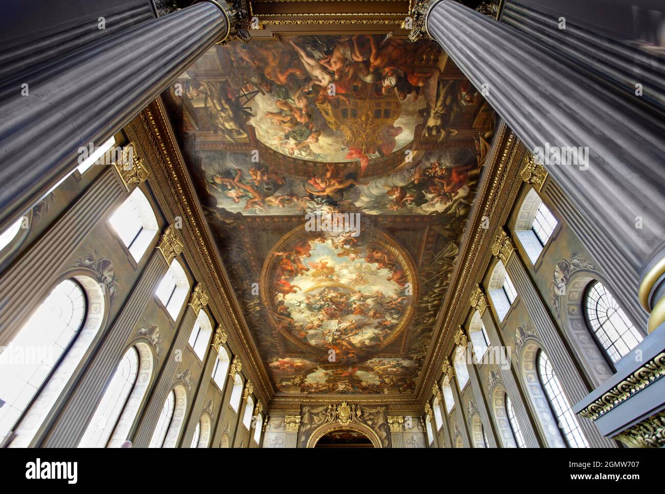 L'Old Royal Naval College è il fulcro architettonico di Maritime Greenwich, un importante sito patrimonio dell'umanità dell'UNESCO a Londra. Il Painted Hall in Foto Stock