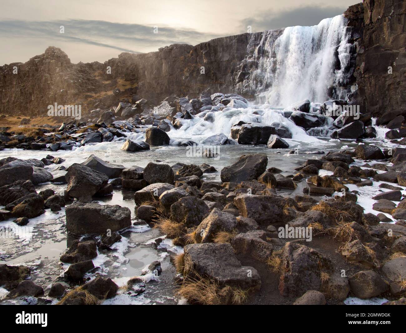 Islanda - 25 maggio 2006; …xar‡rfoss è una bella cascata nel Parco Nazionale di Pingvellir, Islanda. Nel fact.it iis una delle principali attrazioni del Par Foto Stock