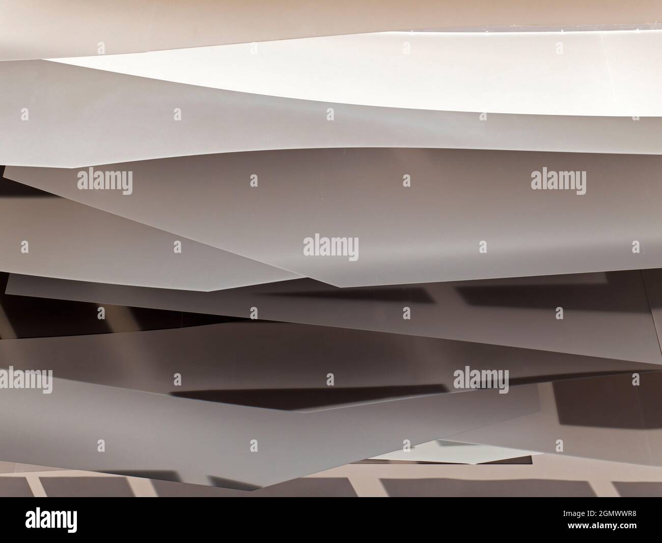 Auckland, Nuova Zelanda - 2 marzo 2019; questo è iniziato come un'immagine di un intrigante lucernario in un edificio di Auckland, Nuova Zelanda Isola del Nord. B Foto Stock