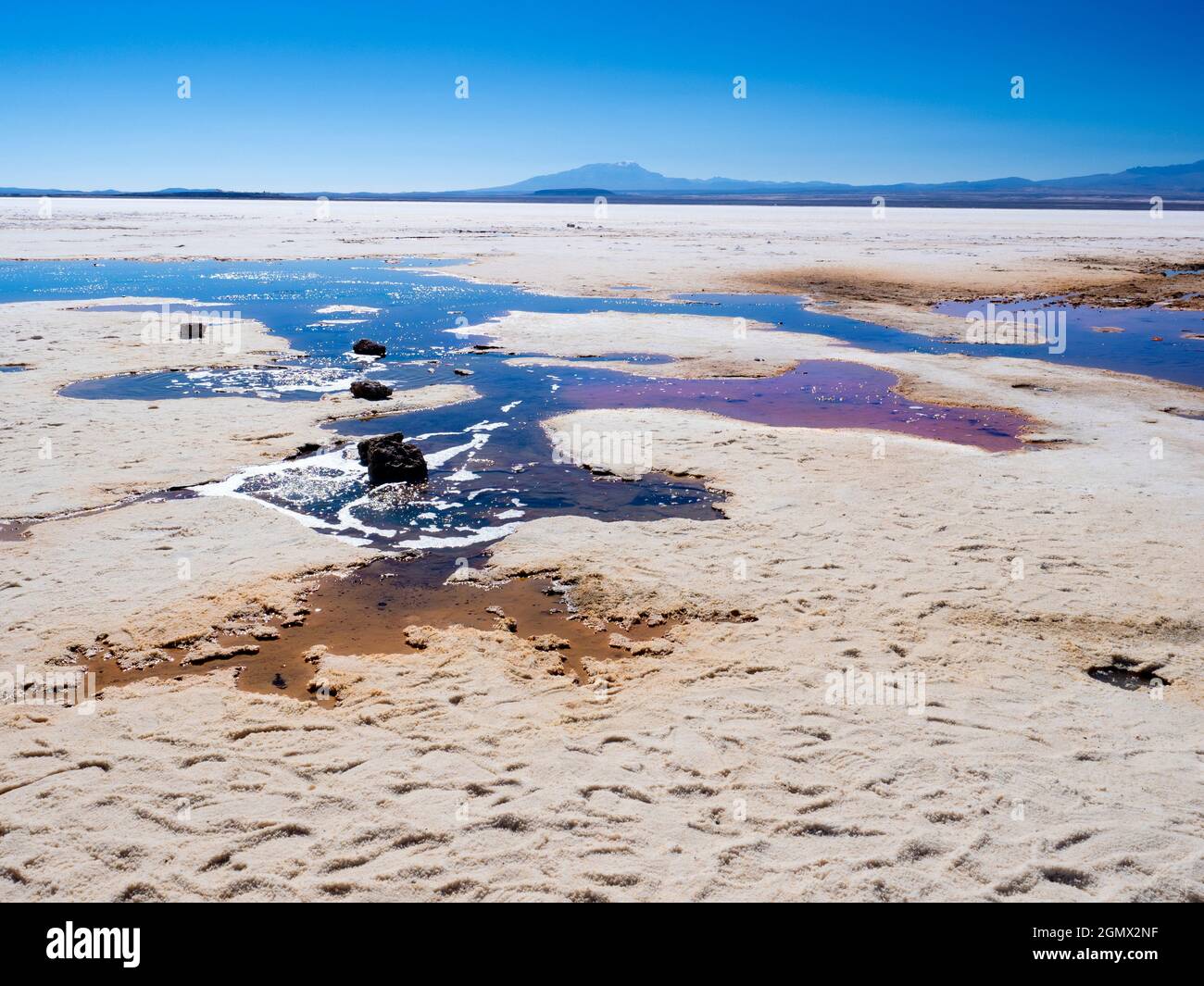 Salar de Uyuni, Bolivia - 23 maggio 2018 le Saline di Uyuni della Bolivia sono una delle grandi meraviglie naturali del pianeta. Coprendo oltre 10,000 quadrati Foto Stock