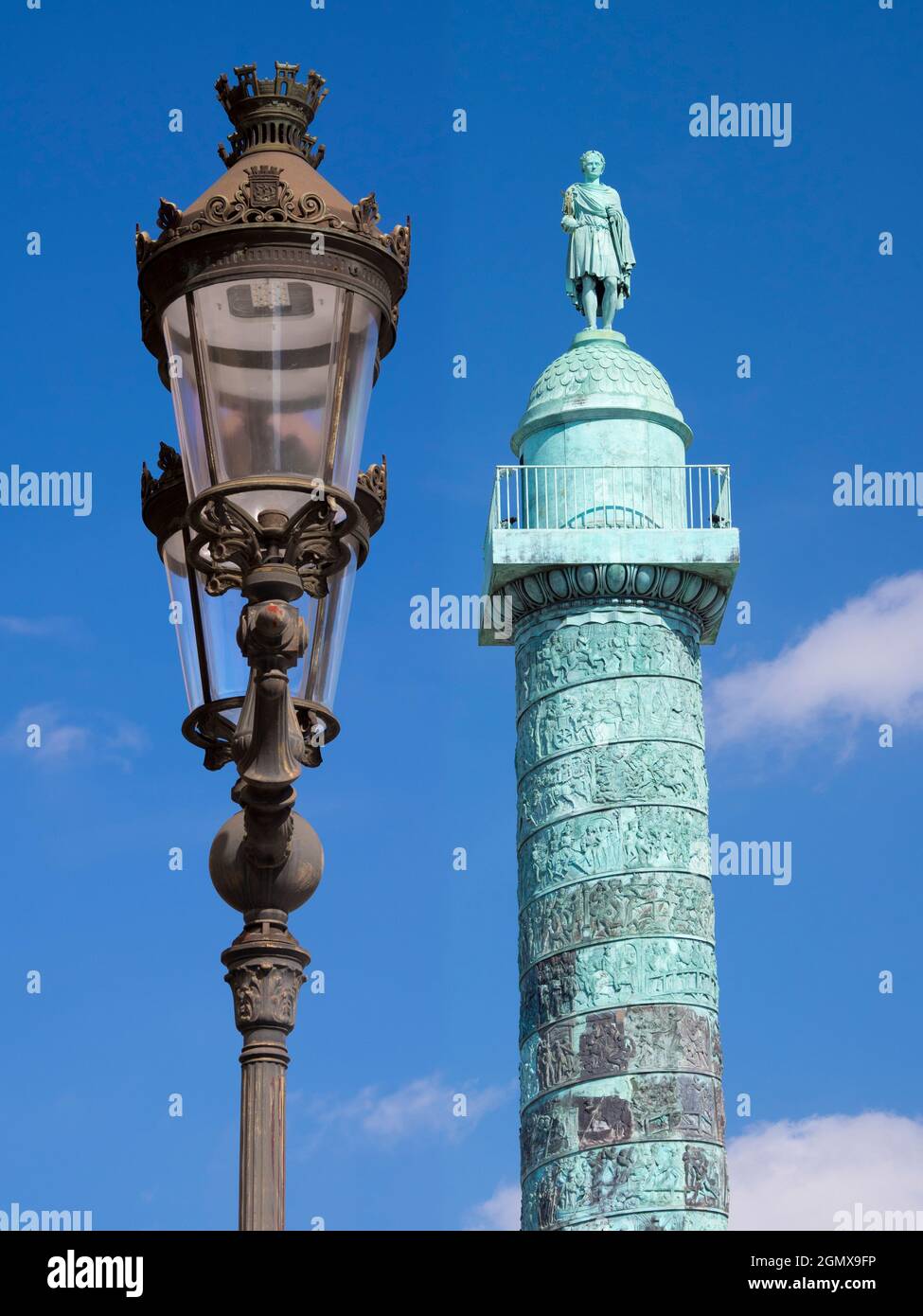 Parigi, Francia - 19 settembre 2018 Place Vend™me è una bella e lussuosa piazza nel 1 ° arrondissement di Parigi, Francia. Situato appena a nord Foto Stock