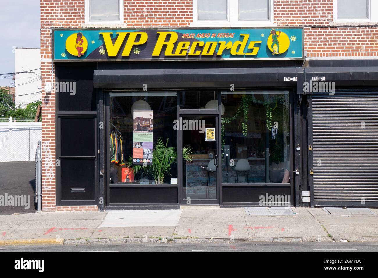 L'esterno della VP Records, un negozio al dettaglio per indie reggae etichetta, su Jamaica Aveenue in Giamaica, Queens New York. Foto Stock
