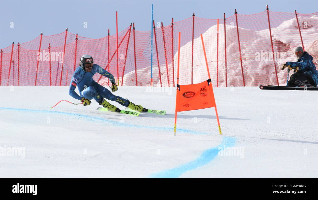 Bennett Bryce sciatore alpino USA USSKITEAM, allenamento super-G e discesa in Cervinia / ghiacciaio Zermatt nei mesi estivi sci alpino Foto Stock