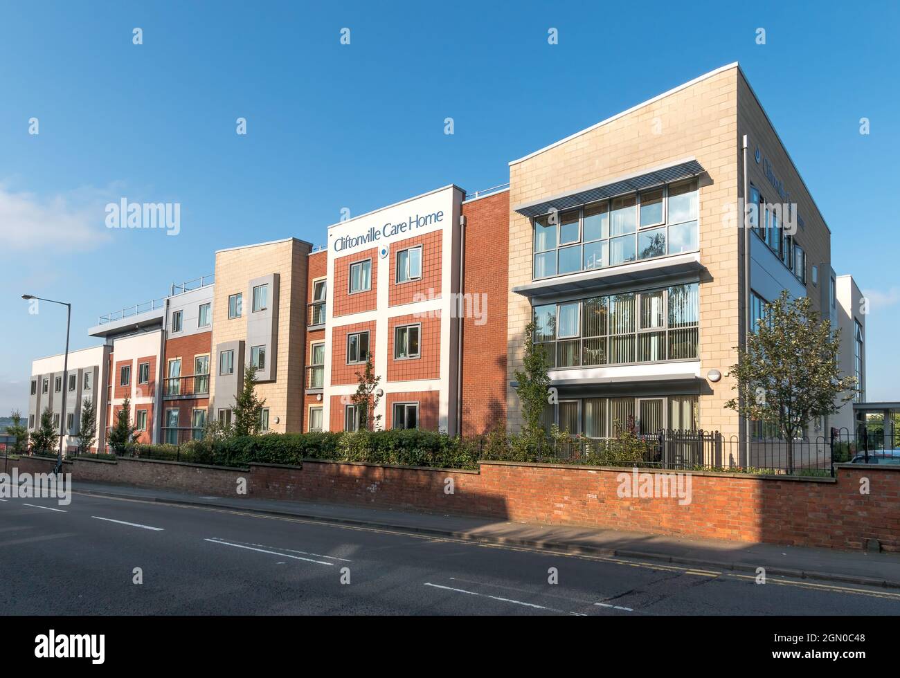 Cliftonville Care Home, Northampton UK - Avery Healthcare Group offre assistenza residenziale, demenza, infermieristica e assistenza per la respirazione Foto Stock