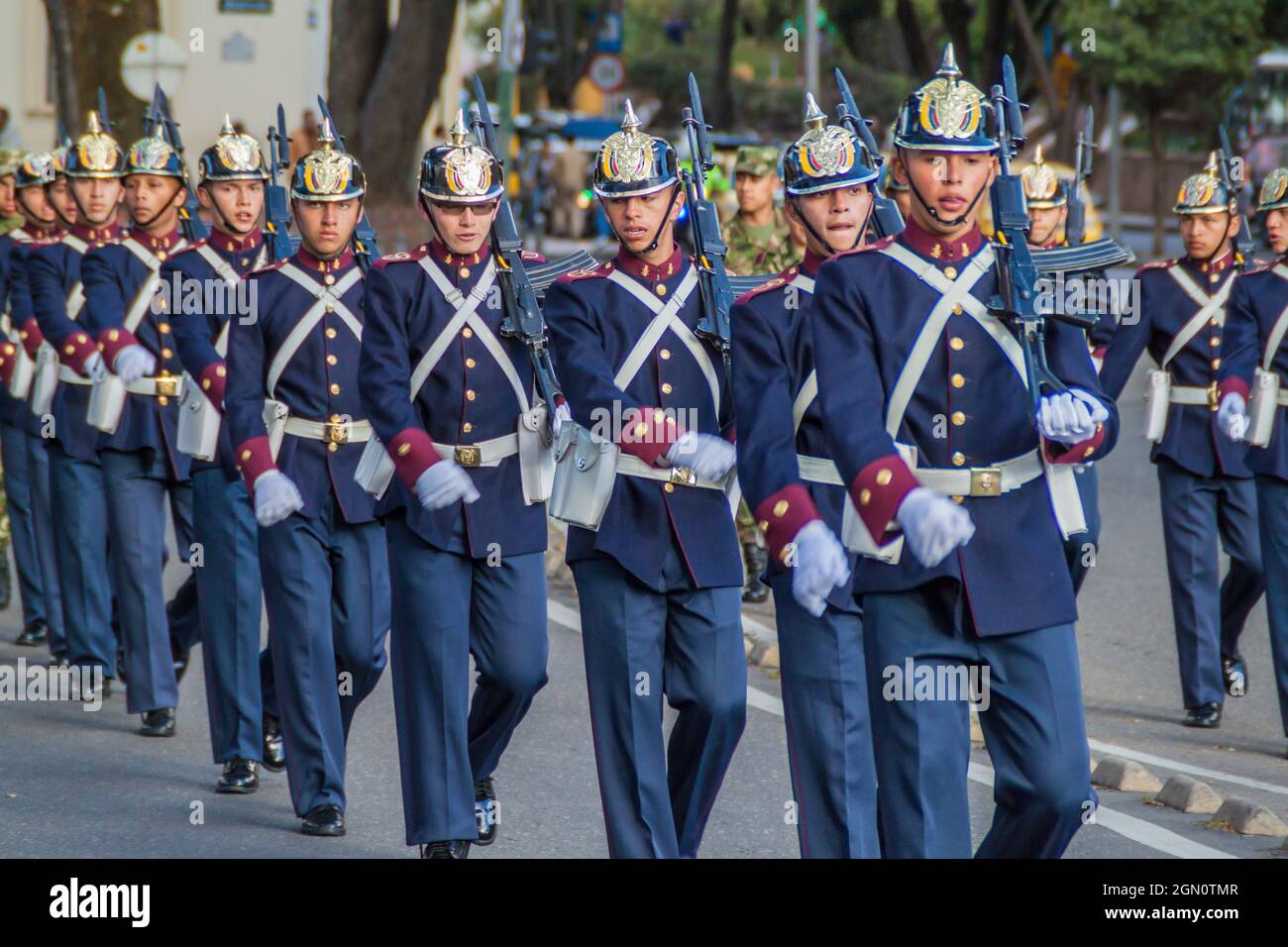 BOGOTÀ, COLOMBIA - 23 SETTEMBRE 2015: Cambio della guardia alla Casa di Narino, sede presidenziale ufficiale nella capitale colombiana Bogotà. Foto Stock