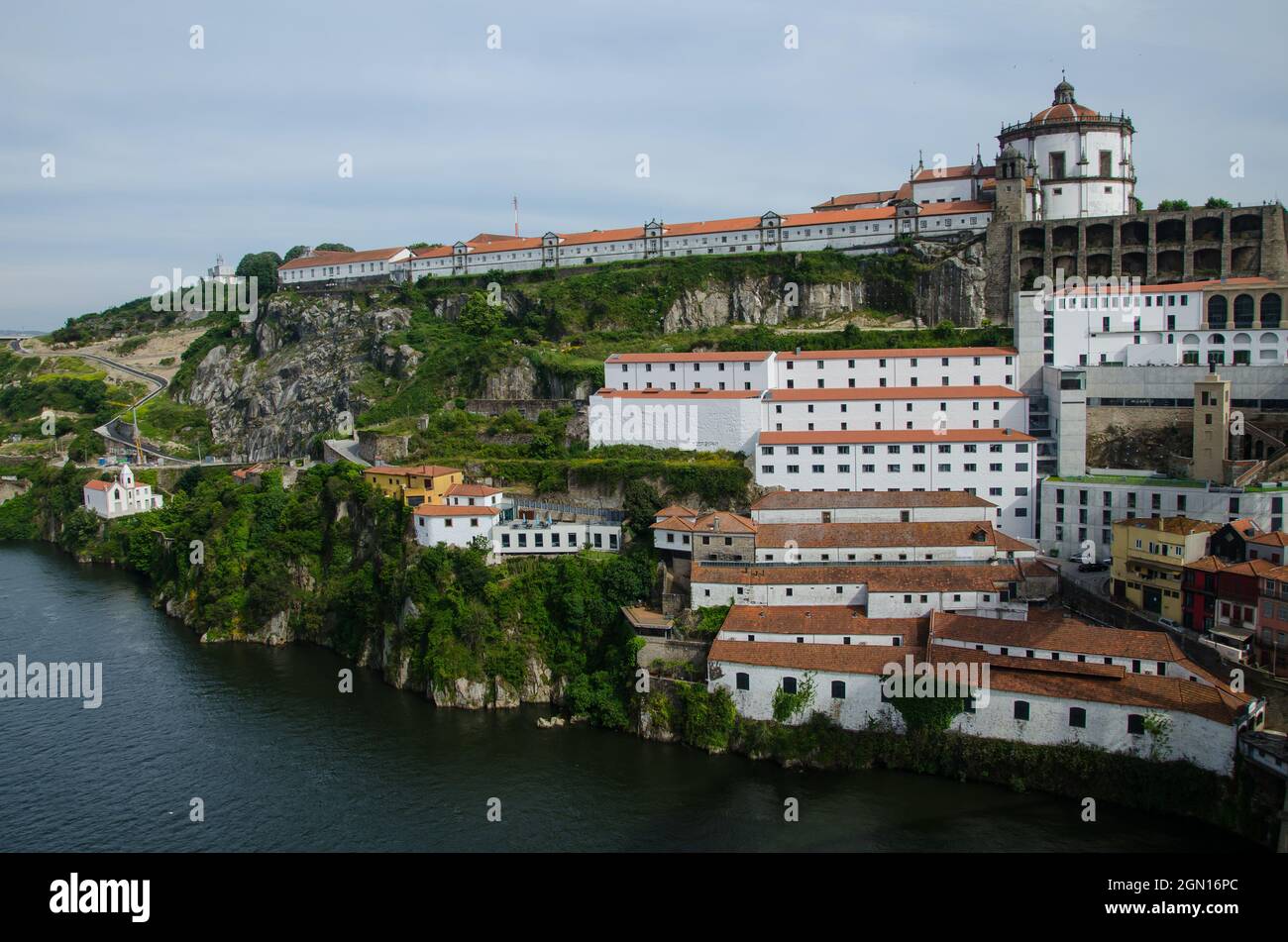 Famoso monastero storico di Serra do Pilar in Portogallo Foto Stock