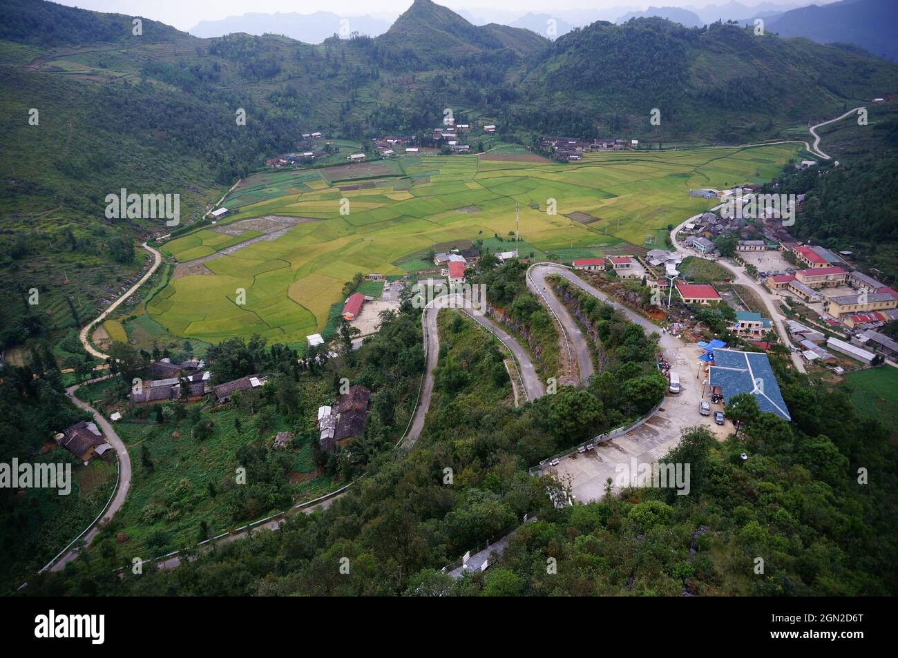 Passo di montagna ma Pi Leng nella provincia di ha giang nel nord del Vietnam Foto Stock