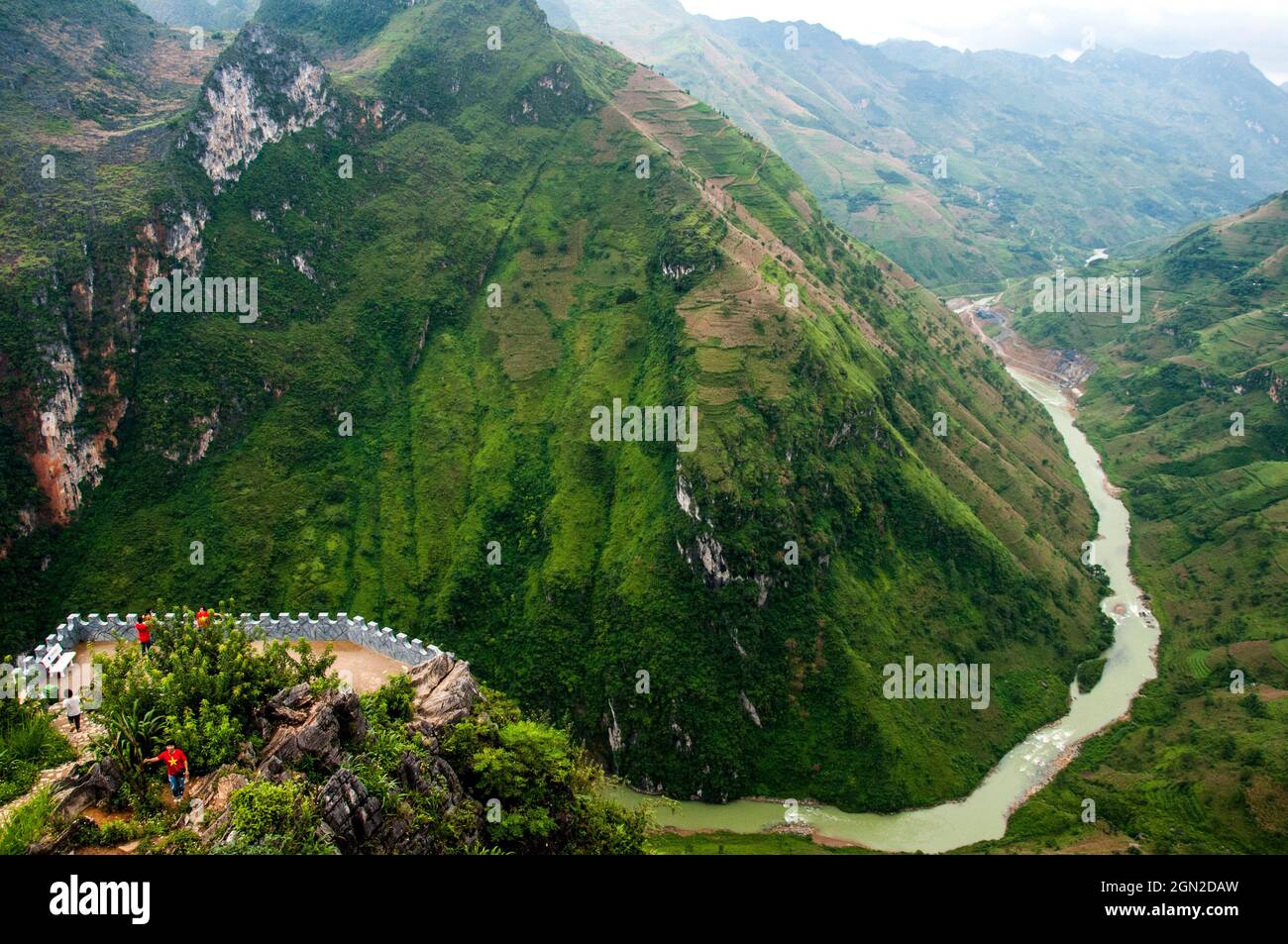 Passo di montagna ma Pi Leng nella provincia di ha giang nel nord del Vietnam Foto Stock