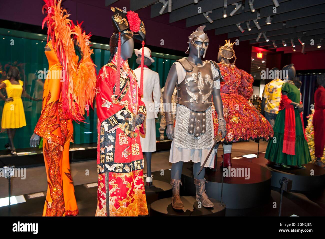Mostra di costumi presso l'Academy Museum of Motion Pictures, Los Angeles, California Foto Stock
