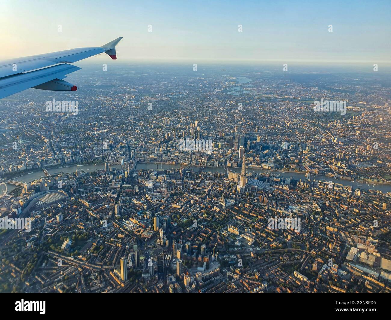 Foto aerea scattata da un aereo che sorvola la città di Lodon Foto Stock