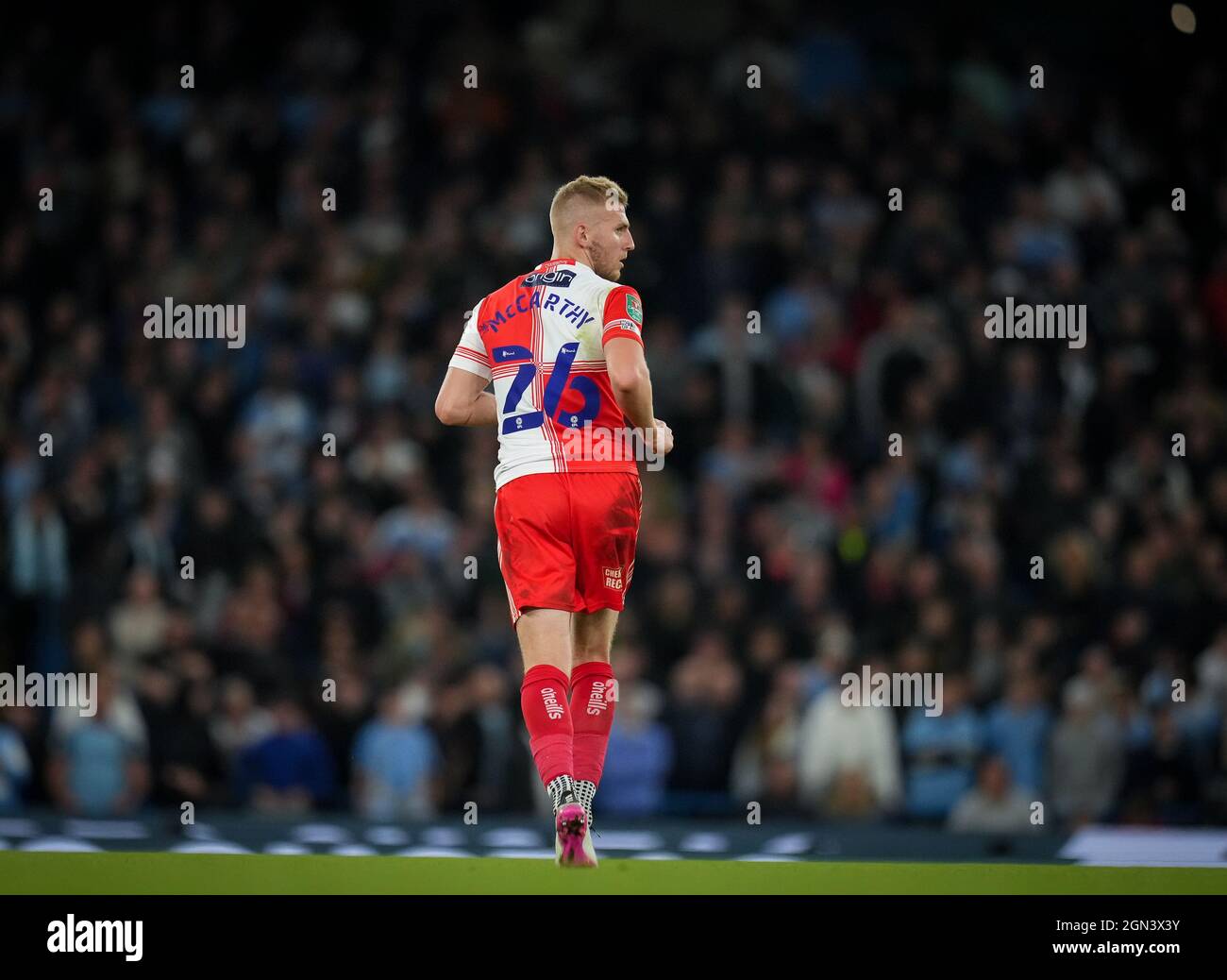 Manchester, Regno Unito. 21 settembre 2021. Jason McCarthy di Wycombe Wanderers durante la partita della Carabao Cup tra Manchester City e Wycombe Wanderers all'Etihad Stadium, Manchester, Inghilterra, il 21 settembre 2021. Foto di Andy Rowland. Credit: Prime Media Images/Alamy Live News Foto Stock