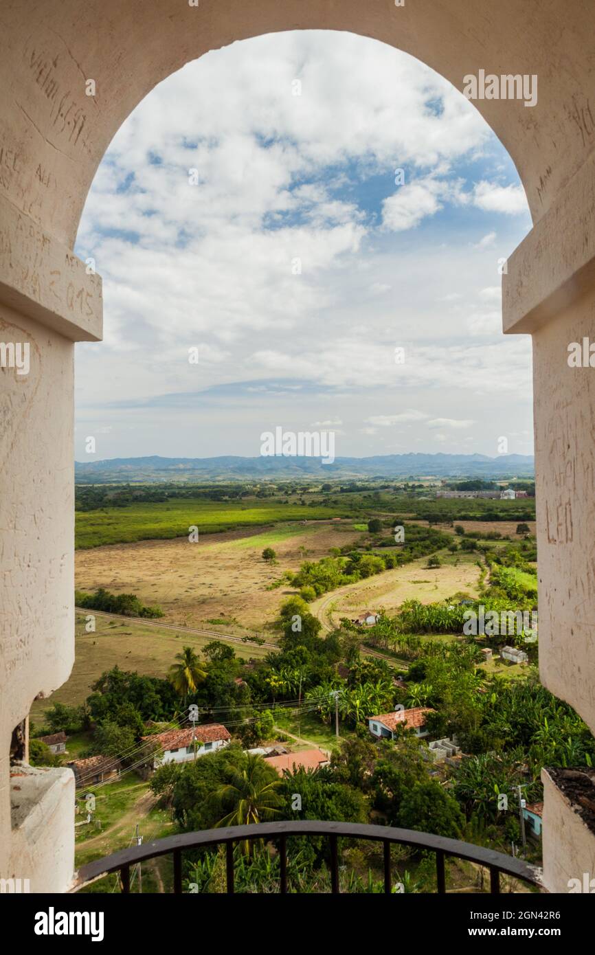 Vista della Valle de los Ingenios dalla torre di Manaca Iznaga vicino a Trinidad, Cuba Foto Stock