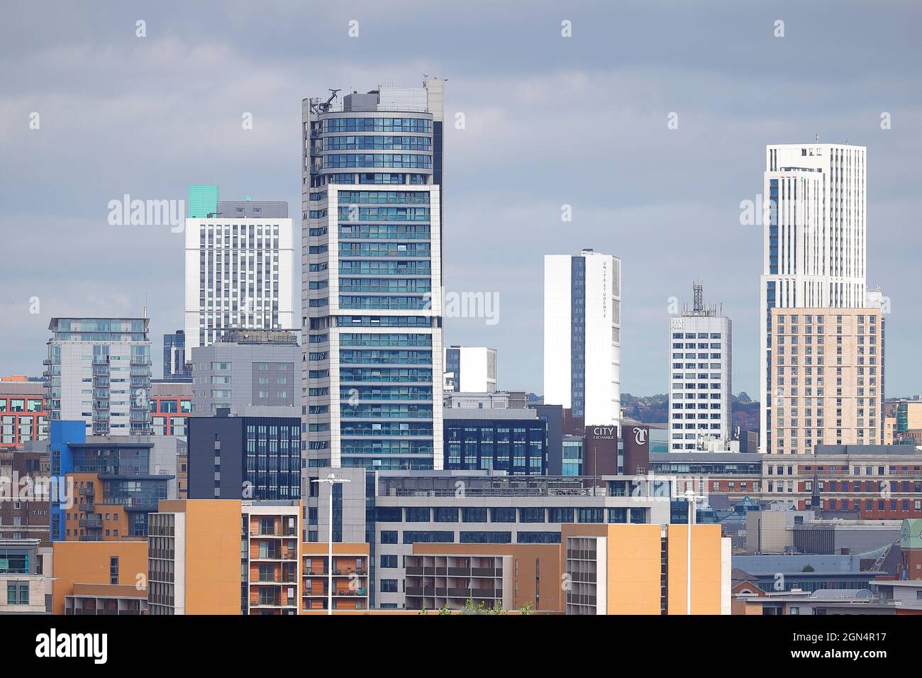 Alti edifici nel centro di Leeds Foto Stock