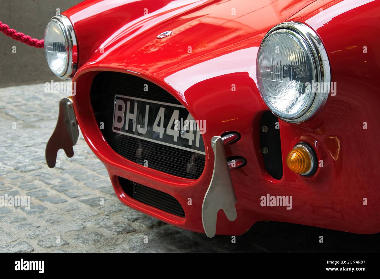 Shelby Cobra il mito .Red 1965 Shelby Cobra. Leggenda dell'auto Foto Stock