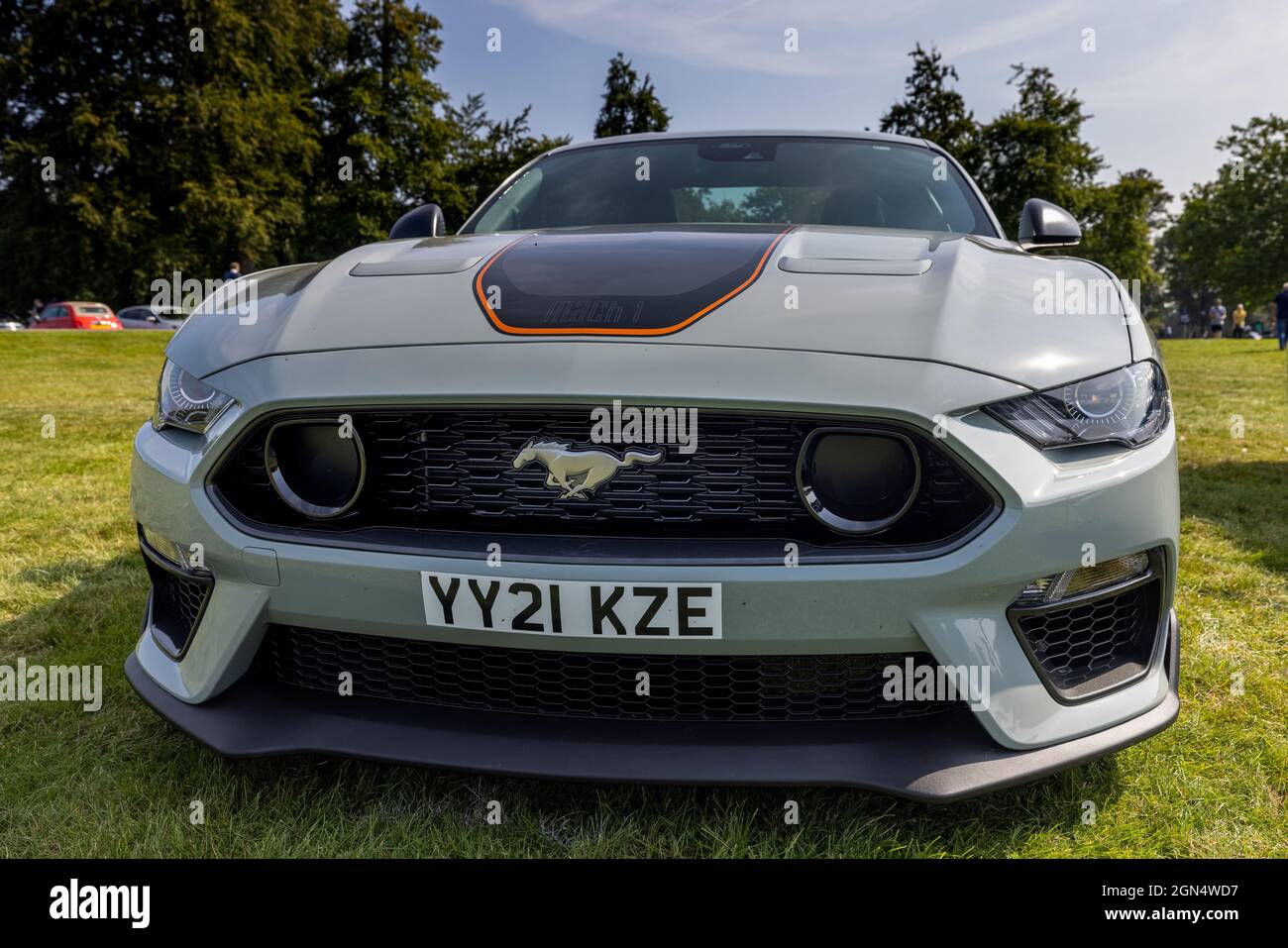Ford Mustang Mach 1 ‘YY21 KZE’ in mostra al Blenheim Palace Motor show che si tiene nell'Oxfordshire domenica 5 settembre 2021 Foto Stock