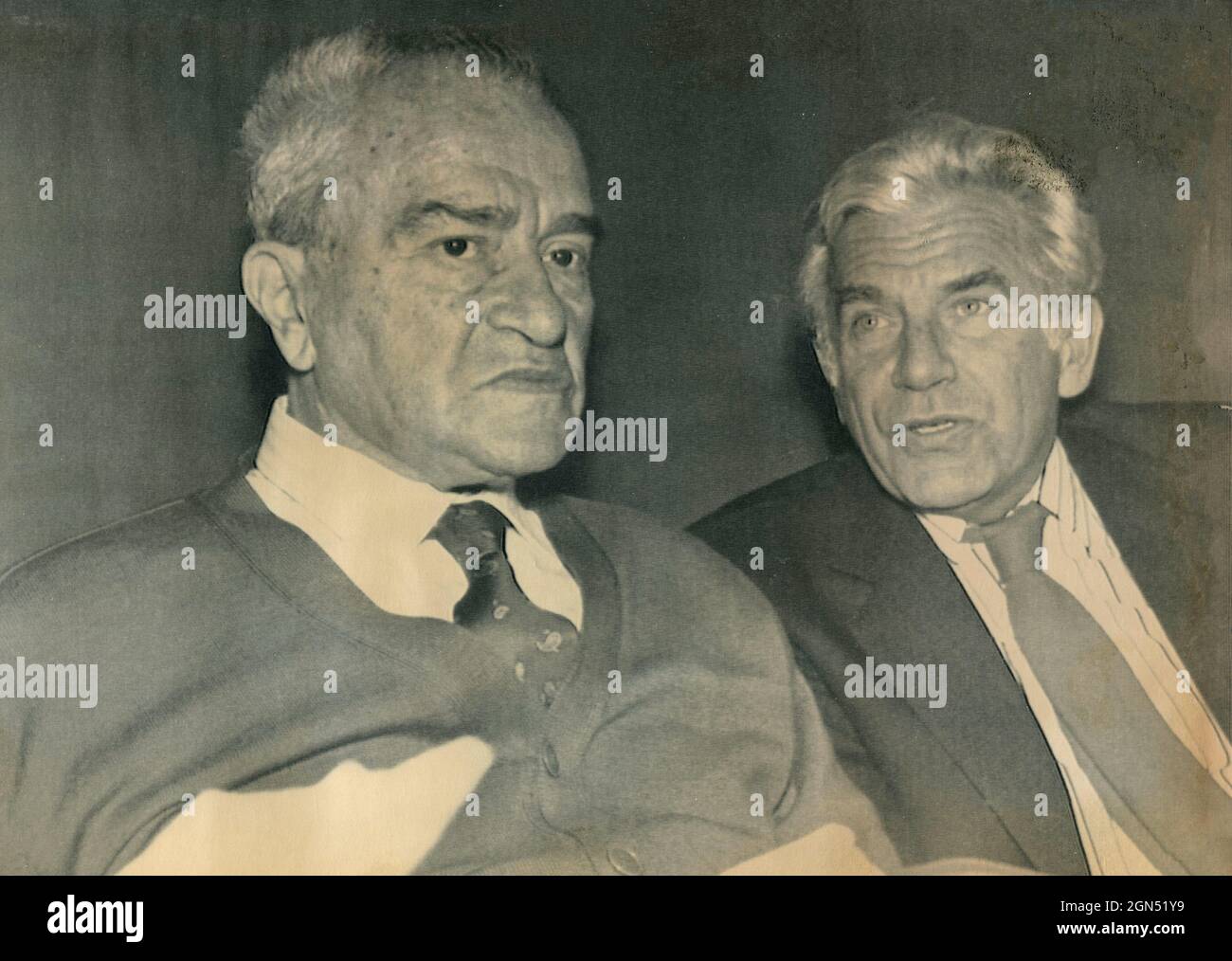 Politici italiani Pietro Ingrao e Lucio Magri, 1989 Foto Stock