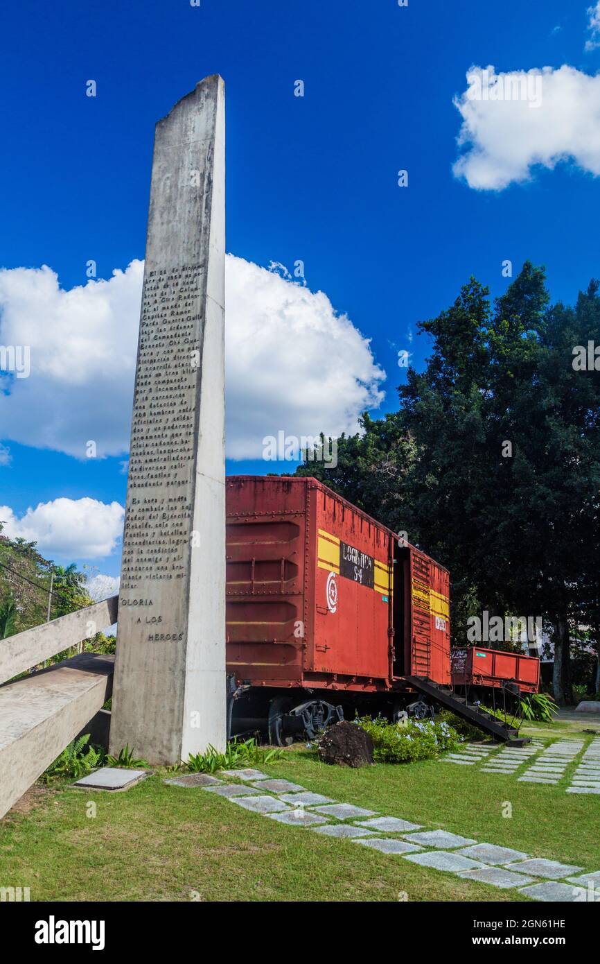 SANTA CLARA, CUBA - 13 FEBBRAIO 2016: Monumento al deragliamento del treno corazzato a Santa Clara, Cuba. Foto Stock