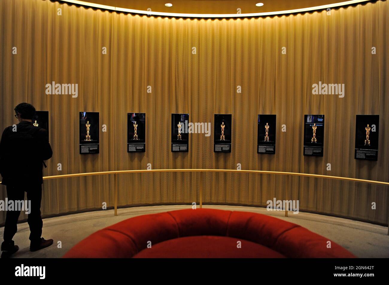 Sala con esposizione dei premi Oscar effettivi al Museo dell'Accademia delle immagini del movimento, Los Angeles, California, Foto Stock