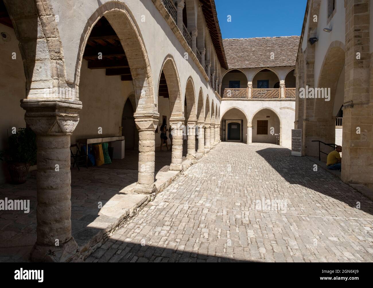 Il Monastero della Santa Croce, Omodos, Limassol regione, Cipro. Foto Stock