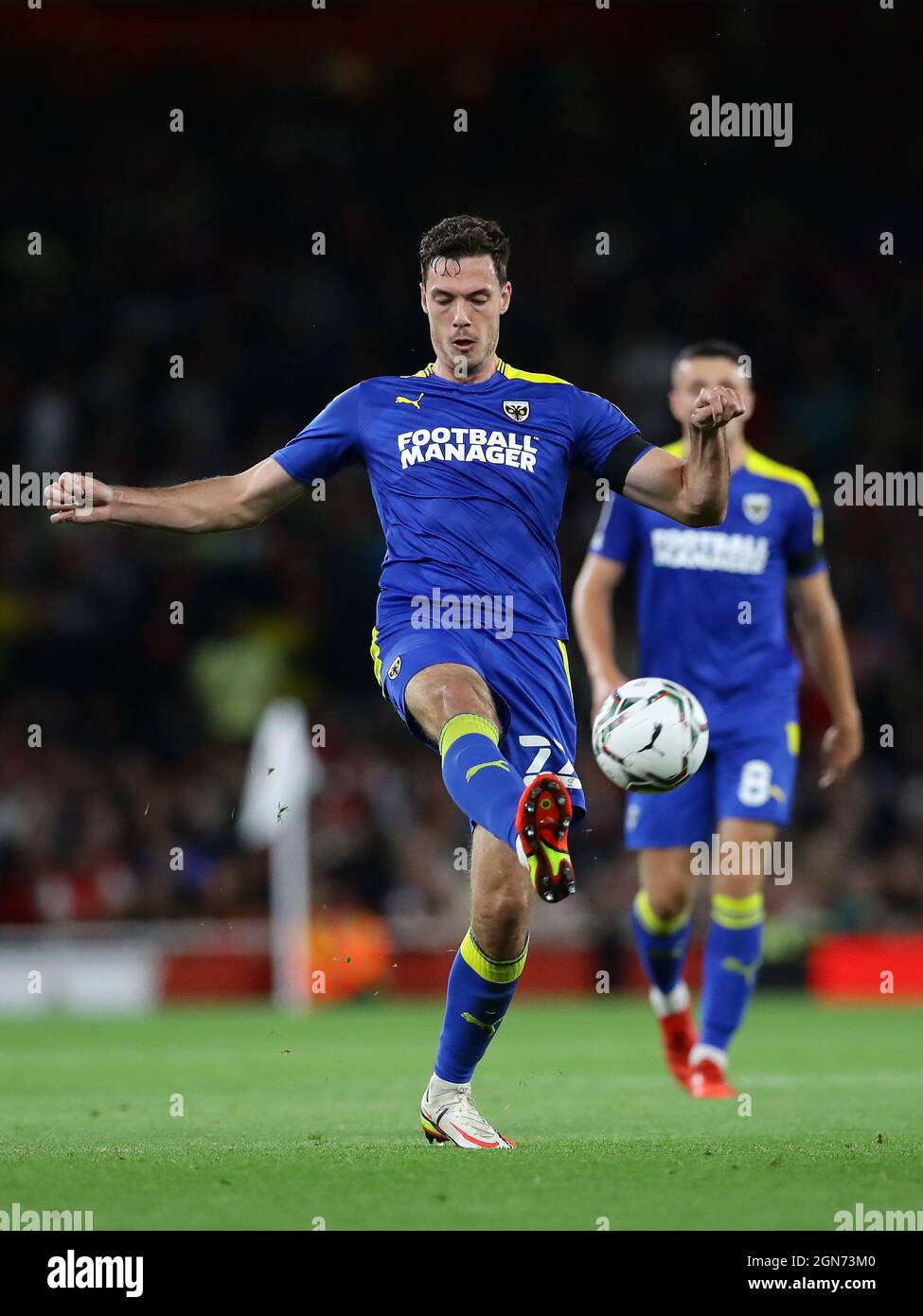 Londra, Inghilterra, 22 settembre 2021. Ben Heneghan dell'AFC Wimbledon durante la partita della Carabao Cup all'Emirates Stadium di Londra. Il credito d'immagine dovrebbe leggere: David Klein / Sportimage Credit: Sportimage/Alamy Live News Foto Stock