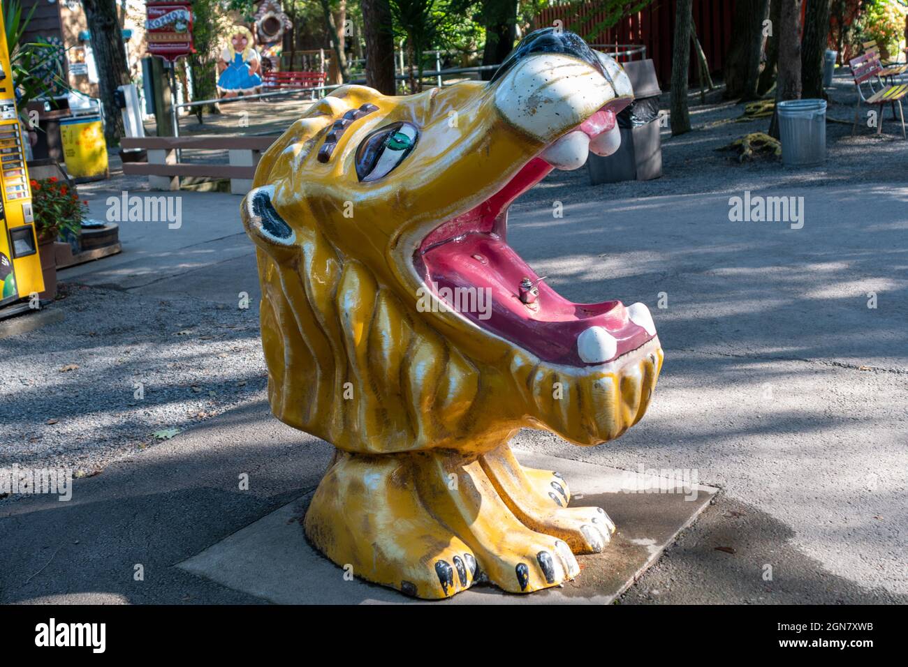 bizzarre fontana in un parco divertimenti Foto Stock
