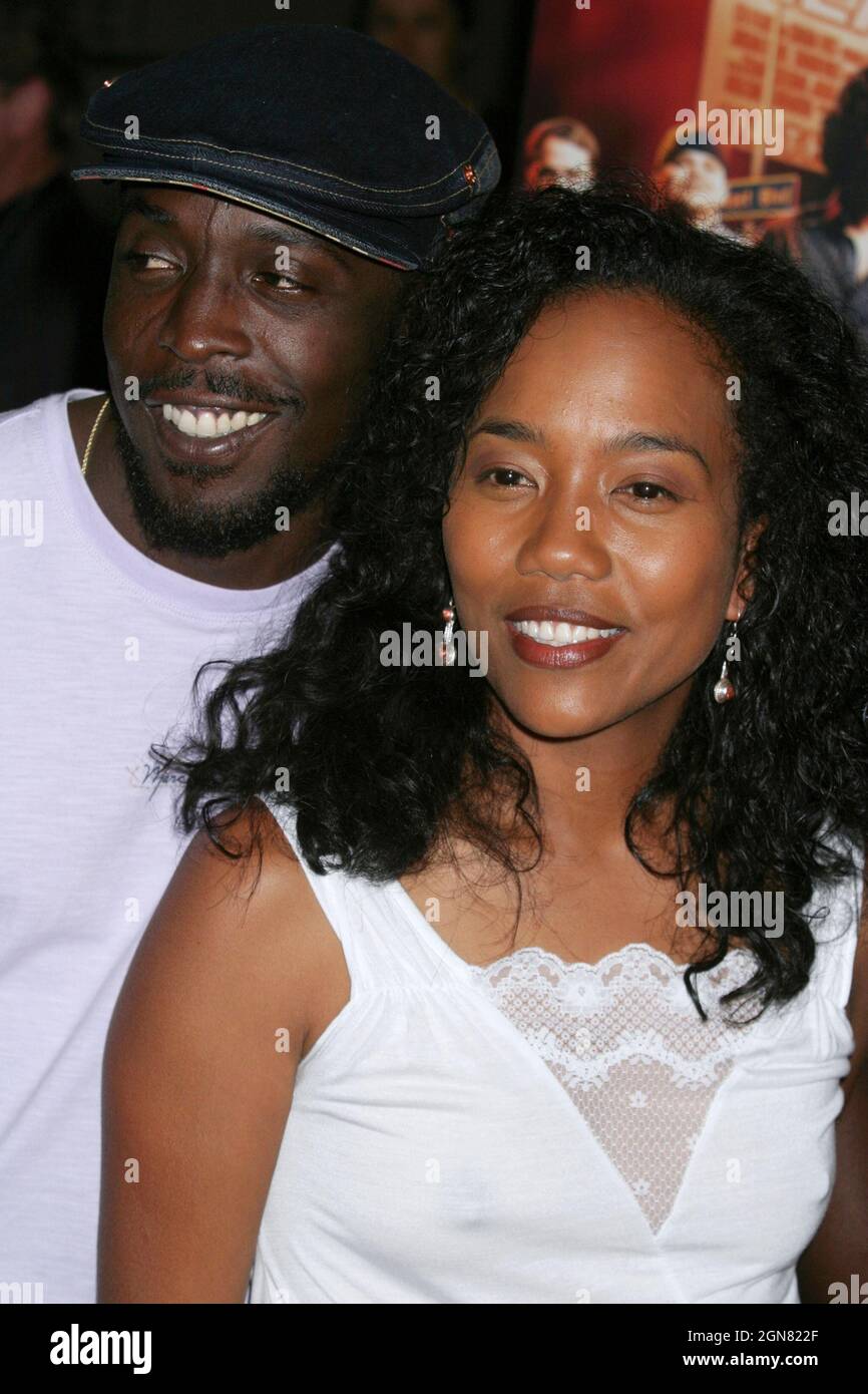 Michael K. Williams e Sonja Sohn partecipano alla prima di 'Entourage' al Loews e-Walk Theatre di New York il 30 giugno 2004. Photo Credit: Henry McGee/MediaPunch Foto Stock