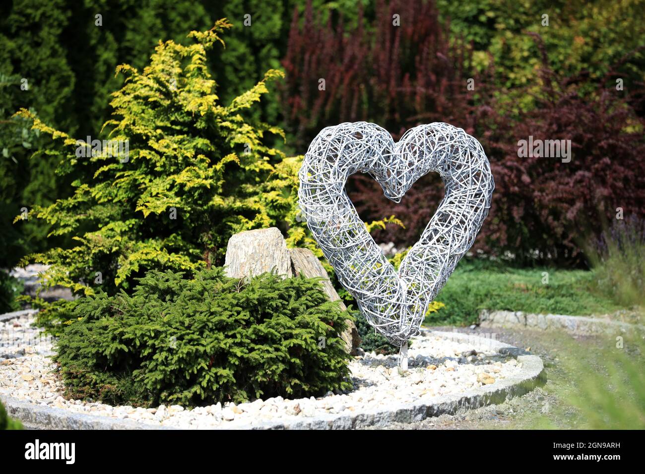Belle decorazioni nel parco per gli amanti . Foto Stock