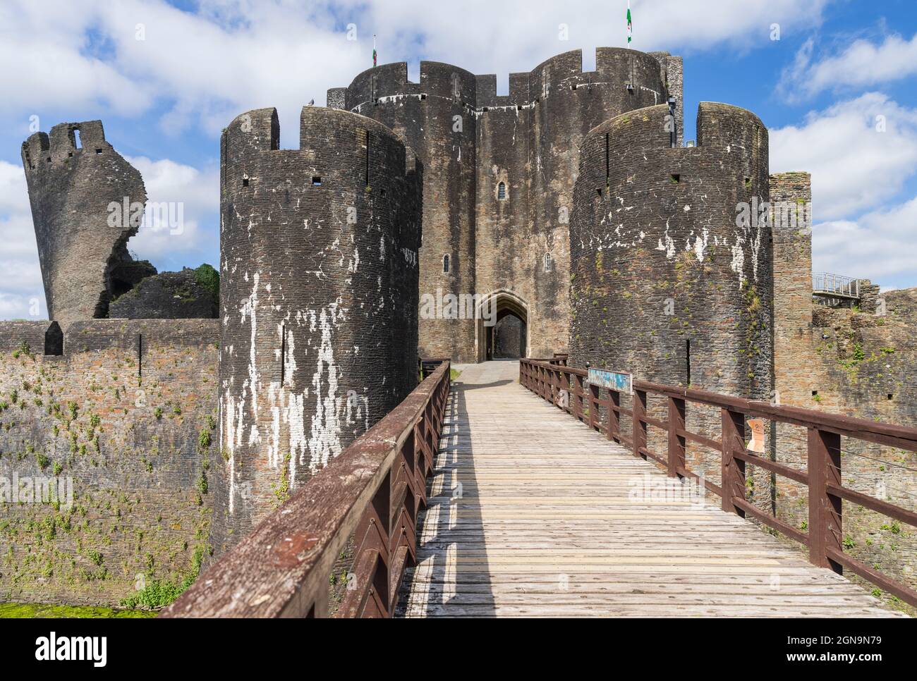 La gatehouse est interno al castello di Caerphilly, Galles del Sud, Regno Unito Foto Stock
