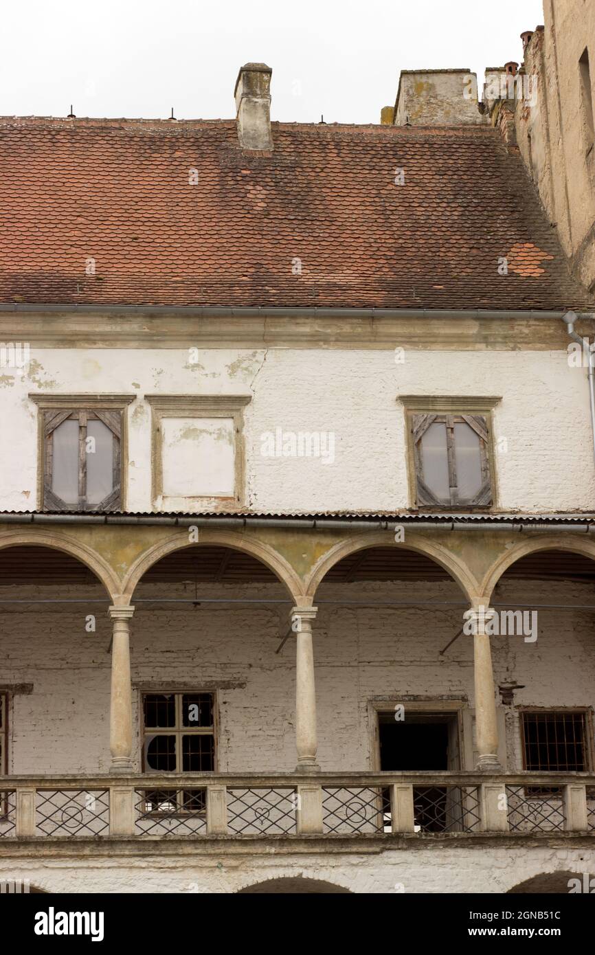 Il Castello di Broclav è un edificio rinascimentale costruito sulle fondamenta di un vecchio castello nella Repubblica Ceca. Foto Stock