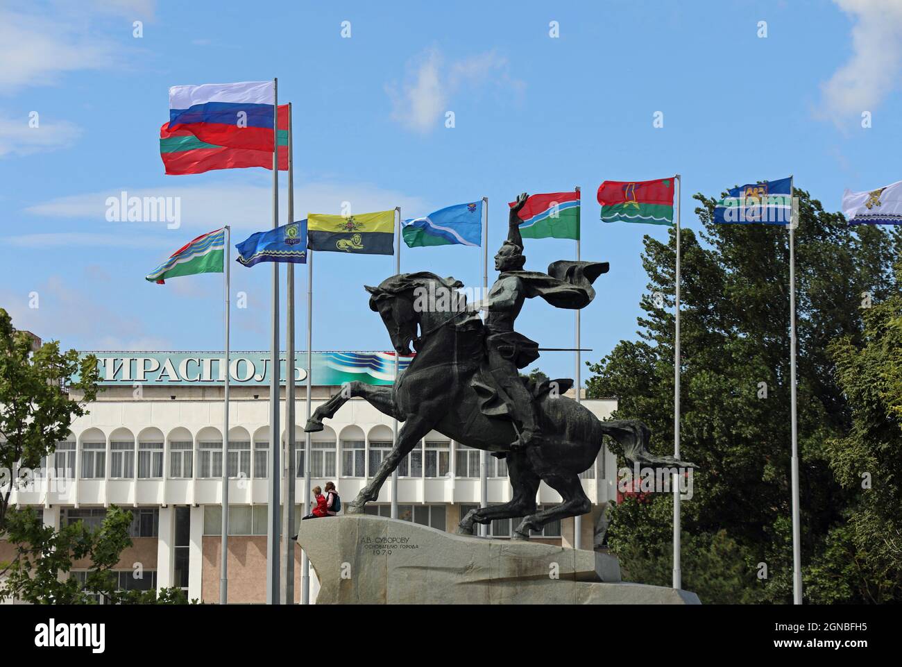 Statua equestre di Alexander Suvorov il giorno dell'Indipendenza a Tiraspol Foto Stock