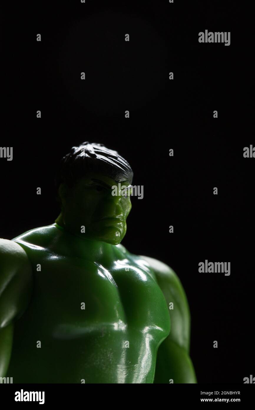 Mosca, Russia - 24 settembre 2021: Figura plastica dell'incredibile Hulk, il personaggio dell'universo Marvel. Foto Stock