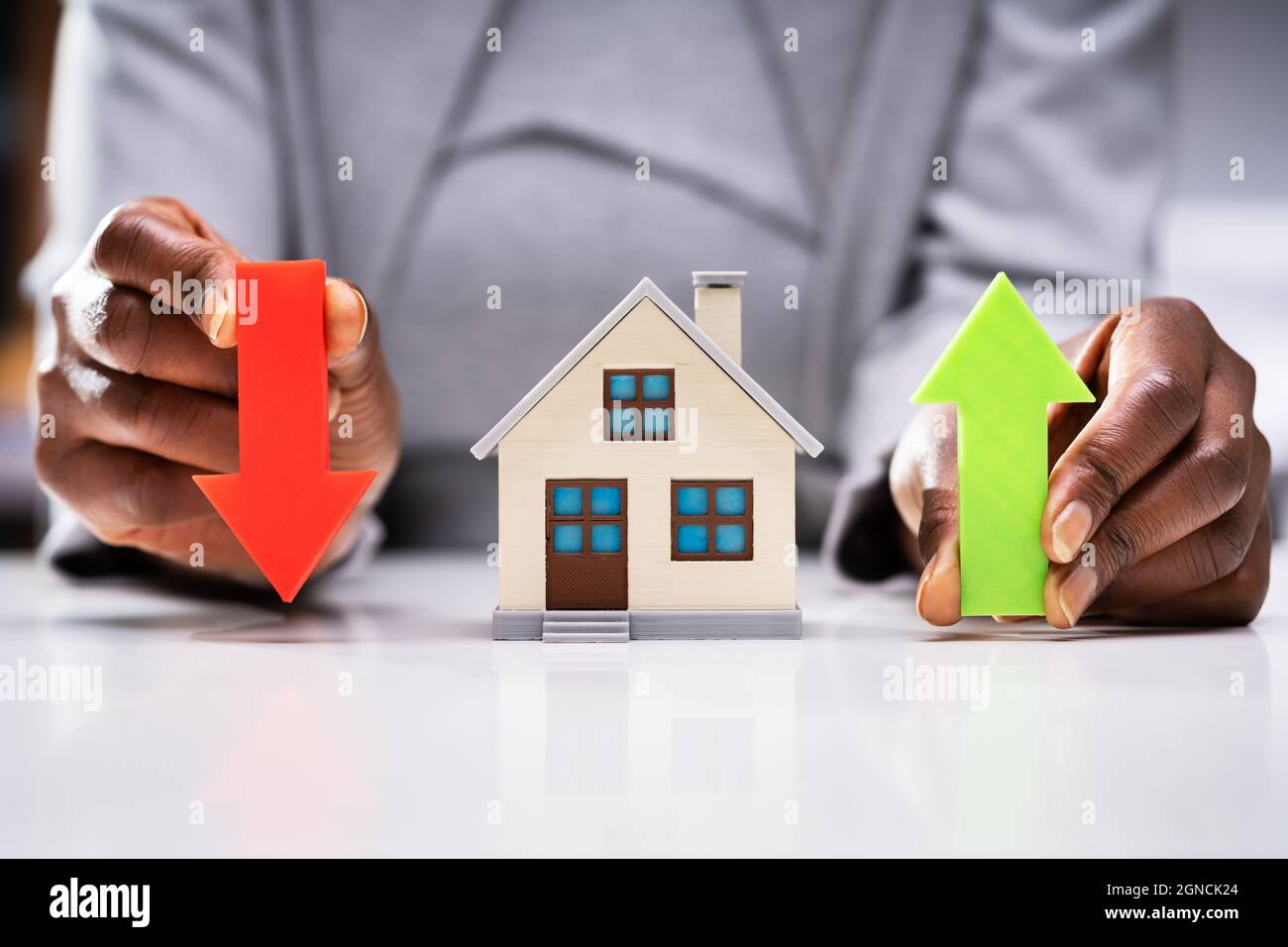 Prezzo di mercato di Real Estate House su giù Foto Stock