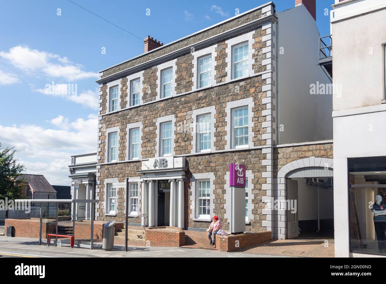 AIB Bank (Allied Irish Banks) Wellington Street, Ballymena, County Antrim, Irlanda del Nord, Regno Unito Foto Stock