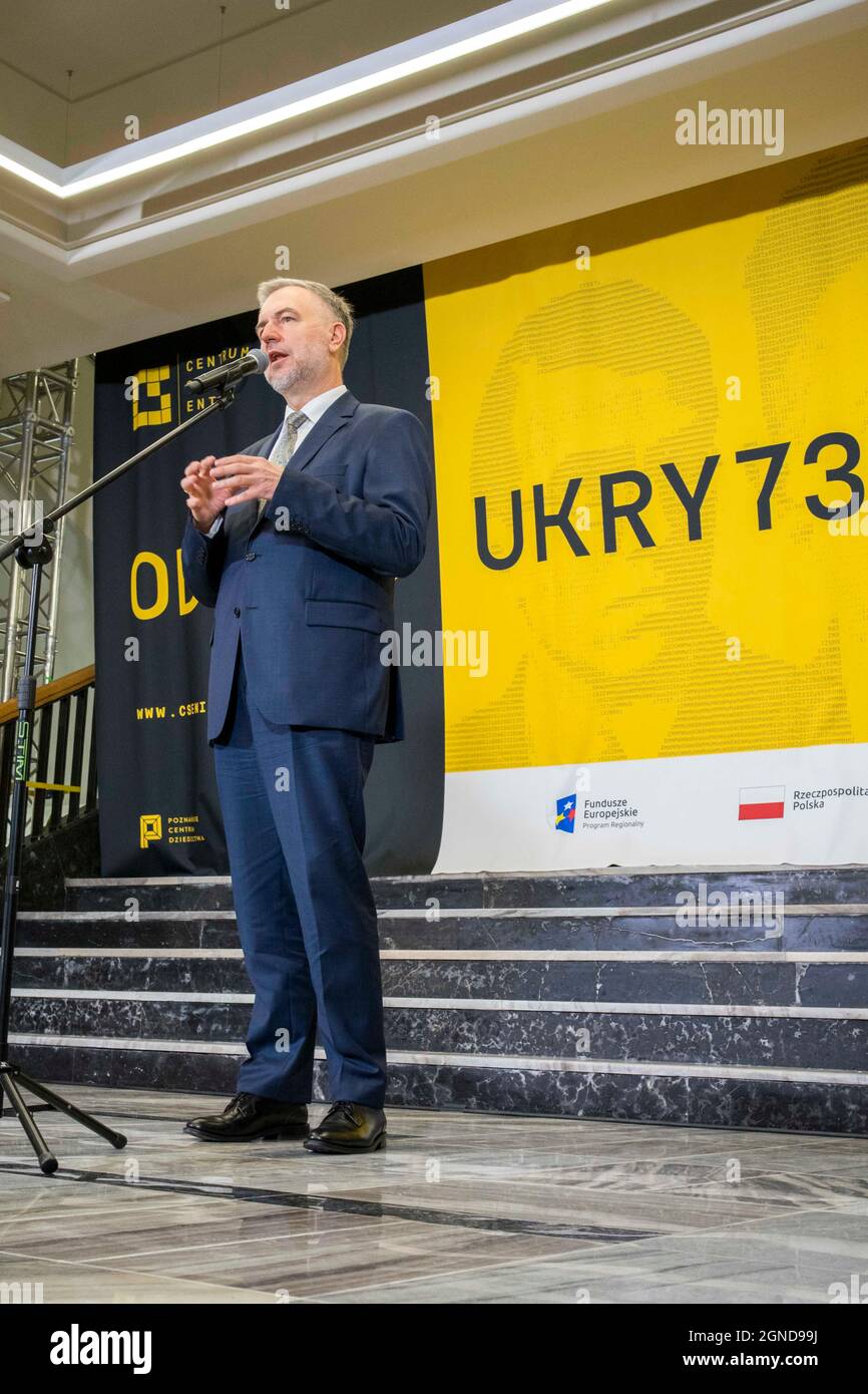 Poznan, Wielkopolska, Polonia. 24 settembre 2021. Apertura ufficiale del Centro Enigma Cipher di Poznan, Polonia. Marian Rejewski, Jerzy Rozycki, Henryk Zygalski ed altri matematici polacchi decifrarono il codice Enigma durante la seconda guerra mondiale. Non si sa quale sarebbe stato il destino del mondo se non avessero fatto il loro lavoro. Nella foto: Marek Wozniak, Maresciallo della regione di Wielkopolska. (Credit Image: © Dawid Tatarkiewicz/ZUMA Press Wire) Credit: ZUMA Press, Inc./Alamy Live News Foto Stock