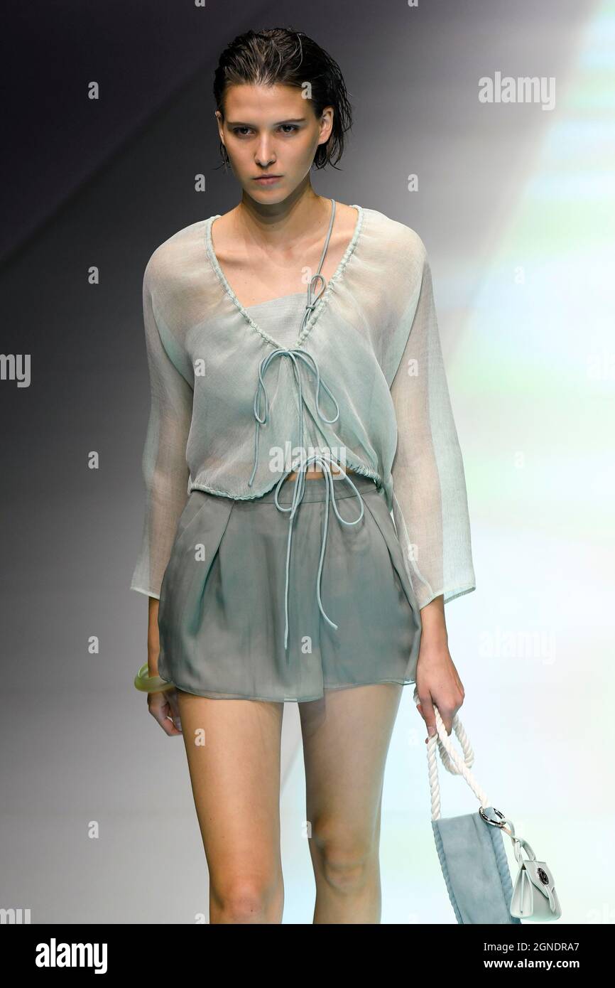 PISTA EMPORIO ARMANI SS22 durante la settimana della Moda di Milano il 2021 settembre - Milano, Italia. 23/09/2021 Foto Stock