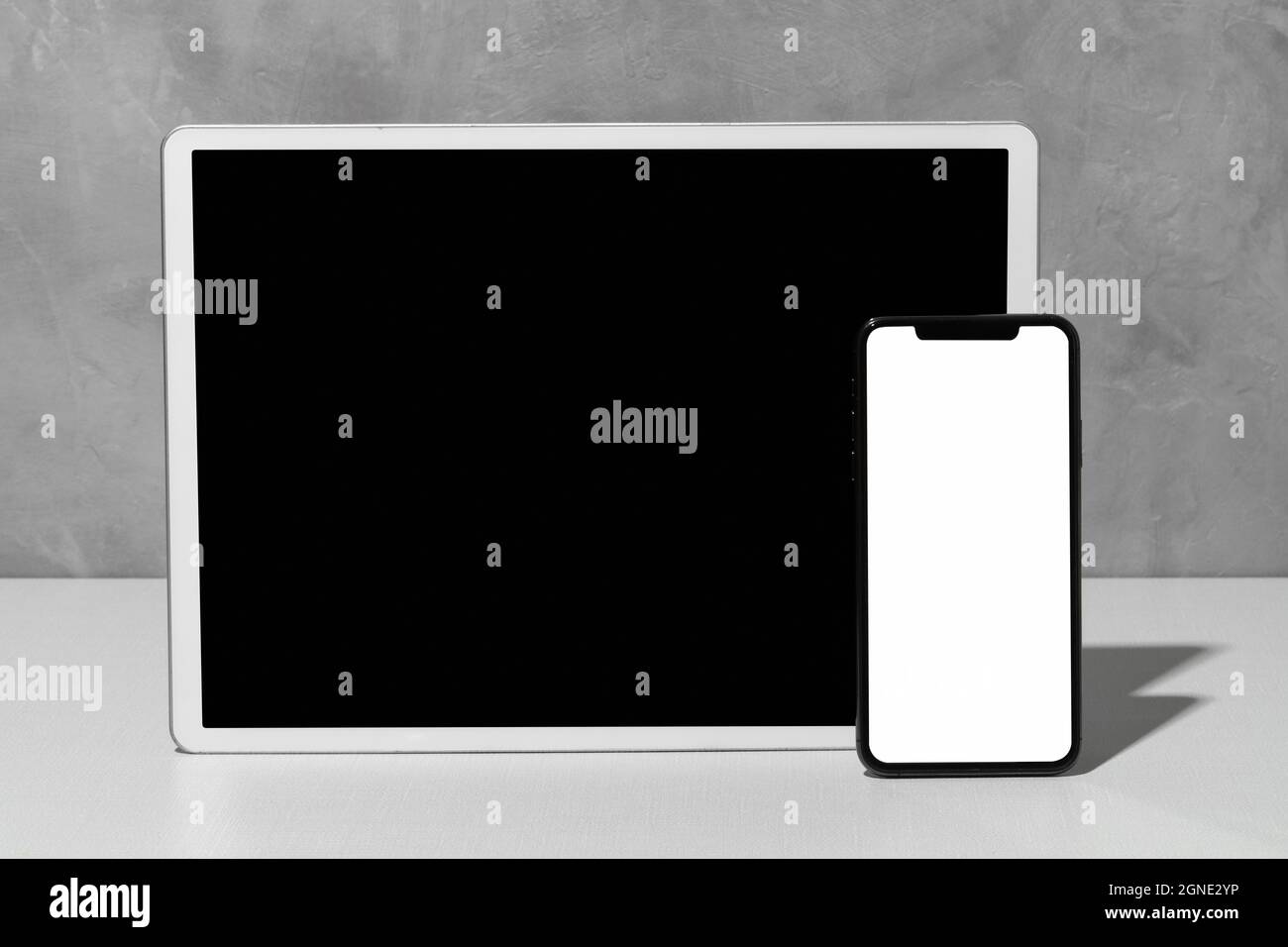 vista frontale dei dispositivi con spazio di copia. Alta qualità e risoluzione bellissimo concetto di foto Foto Stock