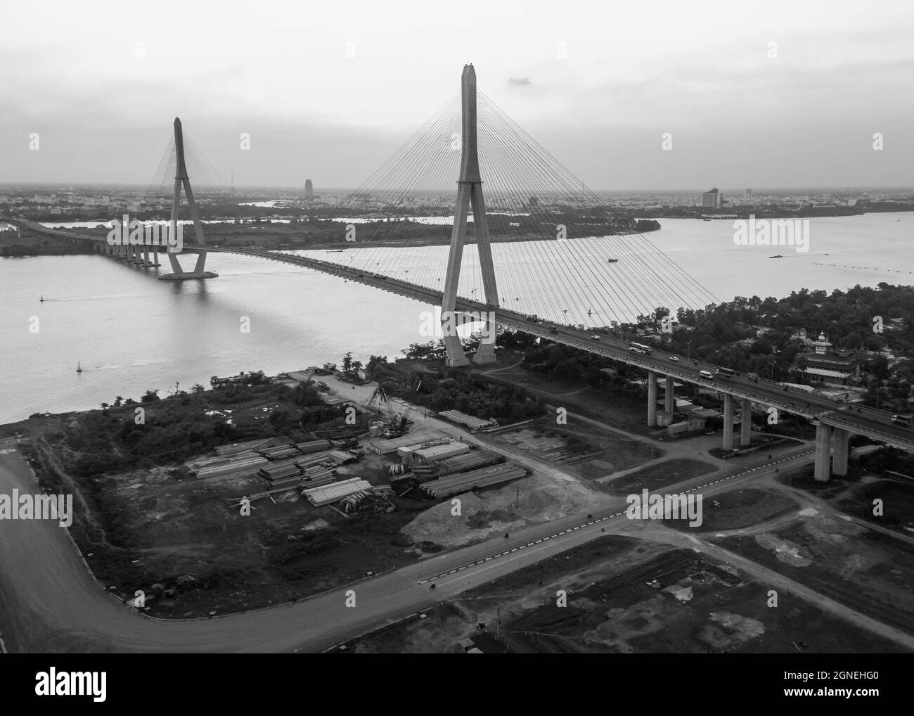Il ponte di Can Tho vista aerea è famoso ponte nel delta del mekong, Vietnam Foto Stock