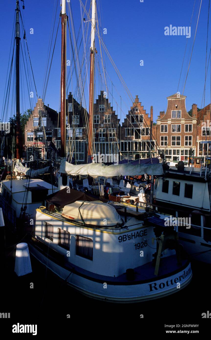 OLANDA, PAESI BASSI, NOORD-HOLLAND E LA REGIONE DI IJSSELMEER, LA CITTÀ DI HOORN, IL PORTO Foto Stock